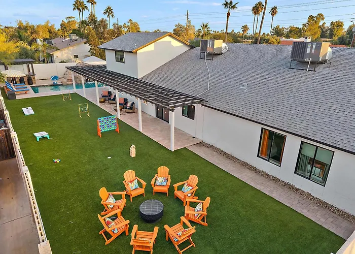 Massive Backyard Heated Pool Games Outdoor Fun Holiday home
